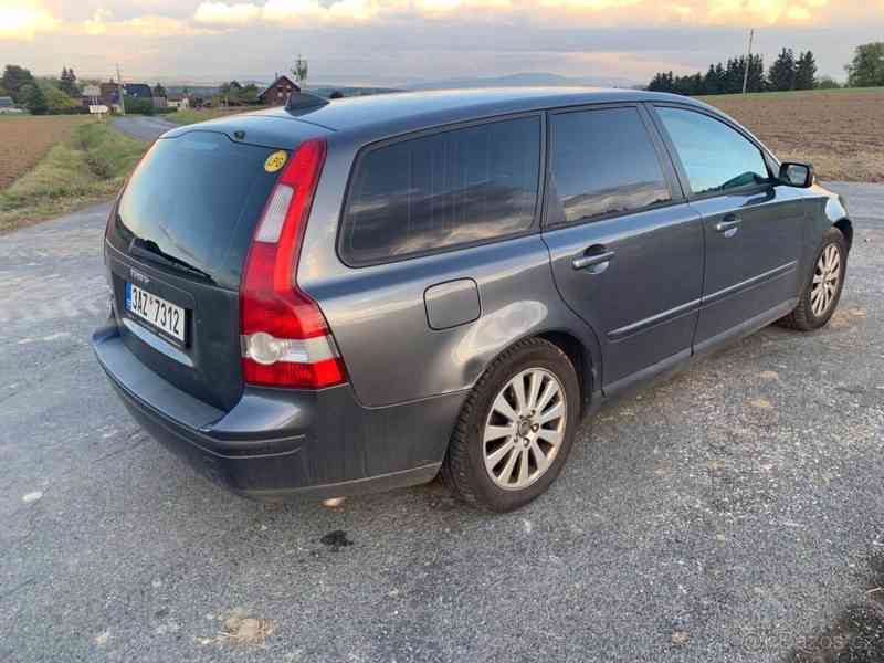 Volvo V50 2,4   5 válec , R.v. 2004 , Benzin,L - foto 8