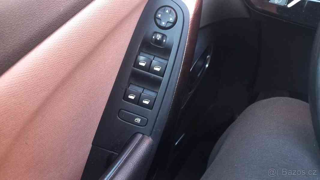 Citroën C4 Picasso 2,0   110kW automat,2015,202000km - foto 8