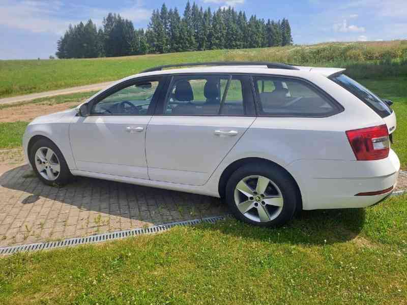 Škoda Octavia 1,6   3 - foto 5