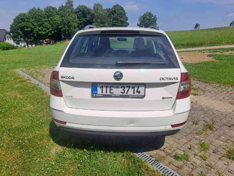 Škoda Octavia 1,6   3 - foto 6