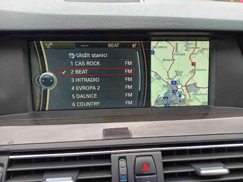 BMW 525d xDrive Limousine Webasto ČR  - foto 27