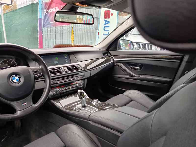 BMW 525d xDrive Limousine Webasto ČR  - foto 19