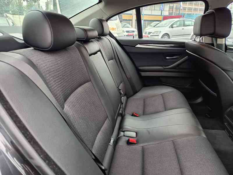 BMW 525d xDrive Limousine Webasto ČR - foto 13