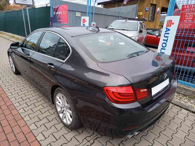 BMW 525d xDrive Limousine Webasto ČR  - foto 8