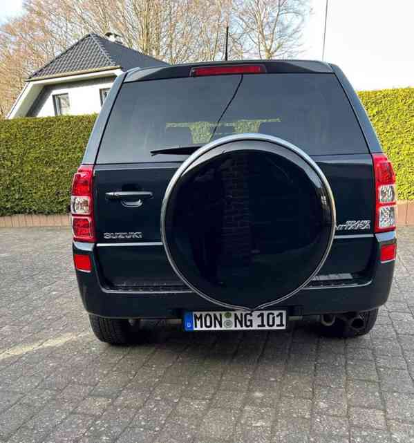Suzuki Grand Vitara 3.2i V6 20 Jahre Aut. benzín 171kw - foto 8
