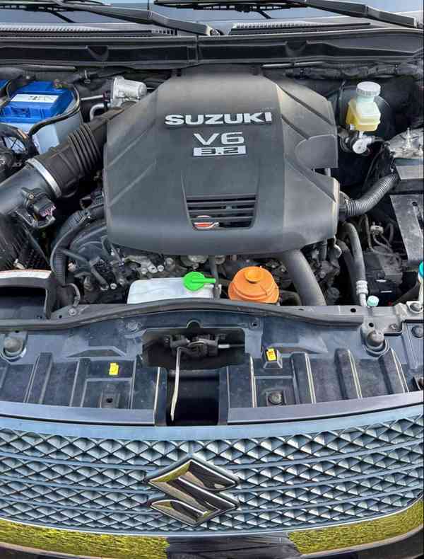 Suzuki Grand Vitara 3.2i V6 20 Jahre Aut. benzín 171kw - foto 12