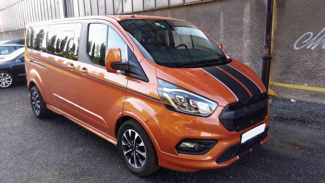 FORD Tourneo Custom SPORT 2,0Eco Blue ČR 1.majitel 8-míst L2 - foto 2