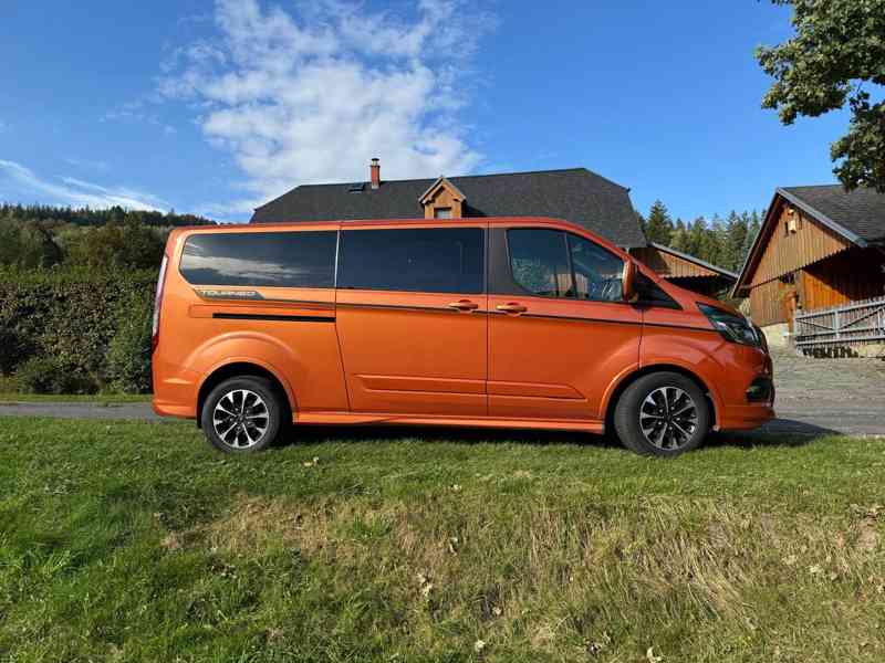 FORD Tourneo Custom SPORT 2,0Eco Blue ČR 1.majitel 8-míst L2 - foto 26