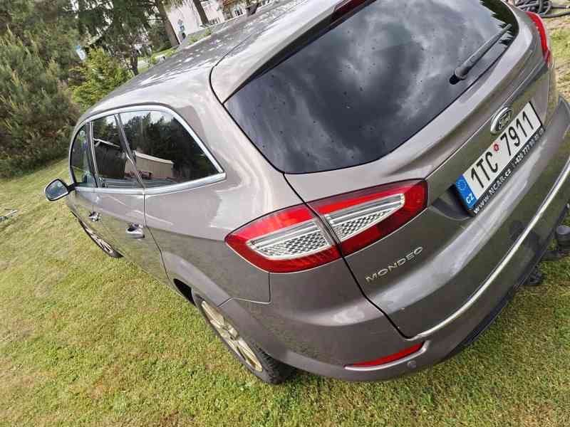 Ford mondeo mk4Titanium,combi,alu, výhřev,navi - foto 5