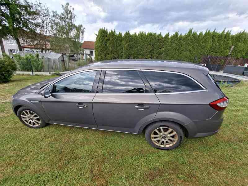 Ford mondeo mk4Titanium,combi,alu, výhřev,navi - foto 18