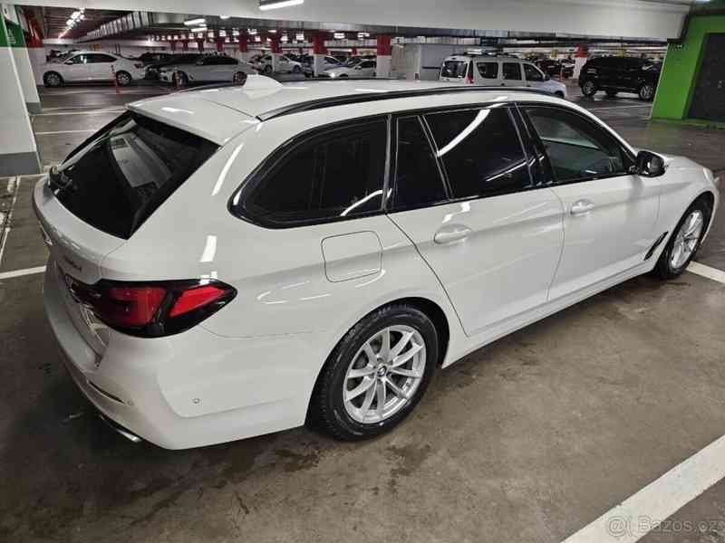 BMW Řada 5 2,0   140 kW Automat - foto 15