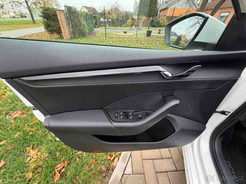 Škoda Octavia 2,0   TDI , 85 kW Nafta - foto 5