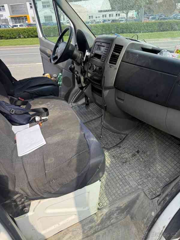 Volkswagen Crafter 2,0   rok 2015, 6 míst, první majite - foto 7