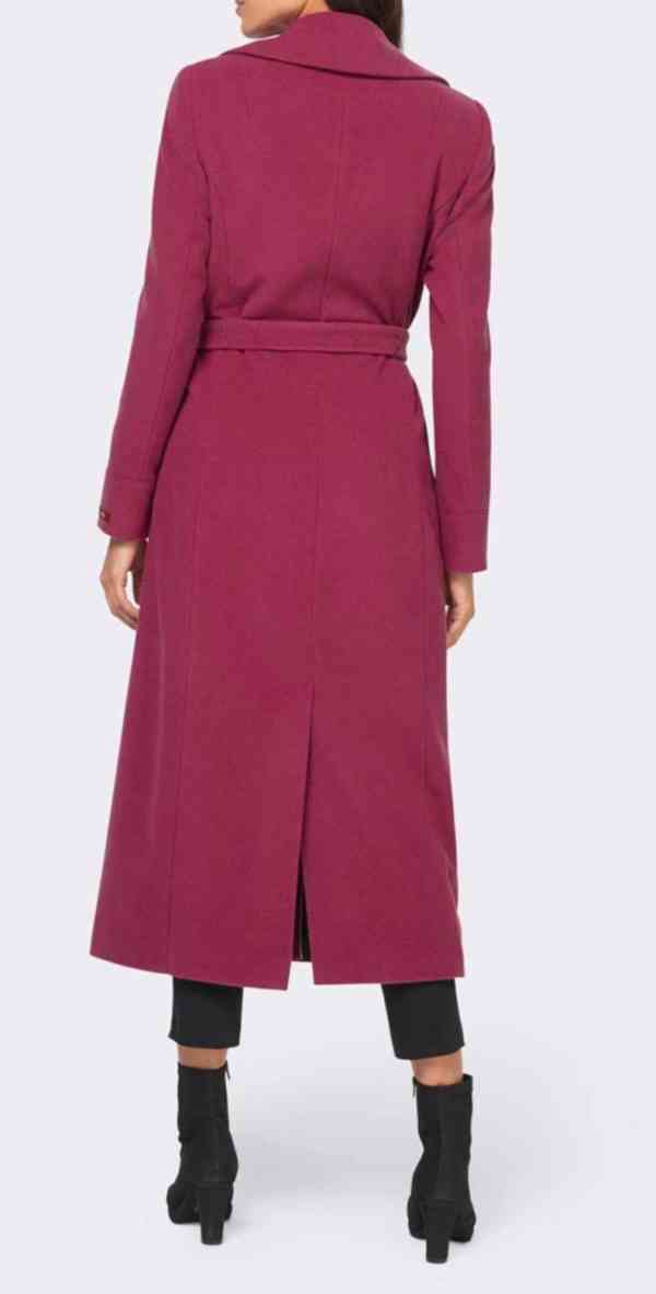  Značkový vlněný kabát, purpurová barva - foto 3