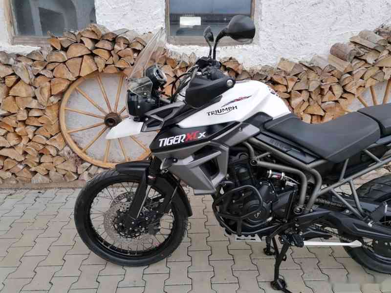 TRIUMPH TIGER 800 XCX ABS - foto 9