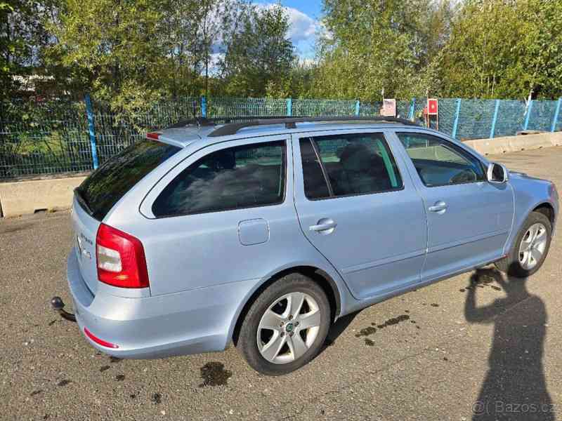 Škoda Octavia 1,9 TDI PD DPF 4x4 Elegance Combi  TDI 77kw 4X - foto 7