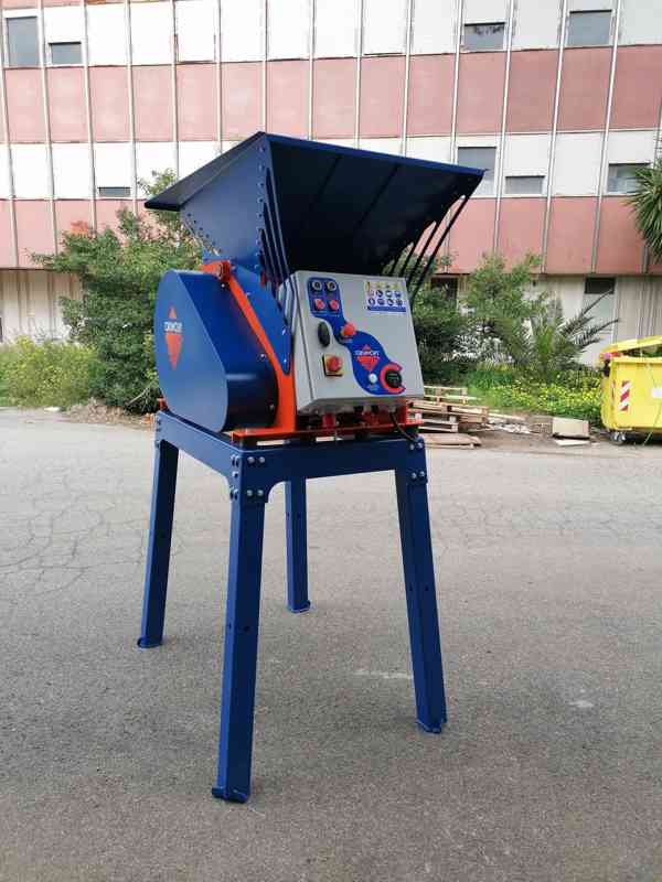 CRUNCHY PLUS čelisťový drtič, vstup 410*235 mm,  650 kg - foto 2