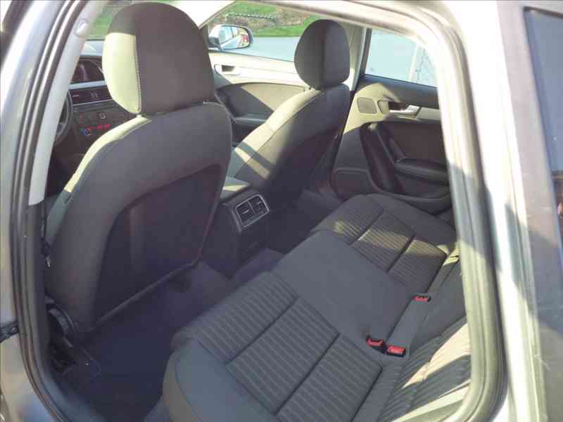 Audi A4 2,0 TDI QUATTRO, 1.MAJITEL - foto 6