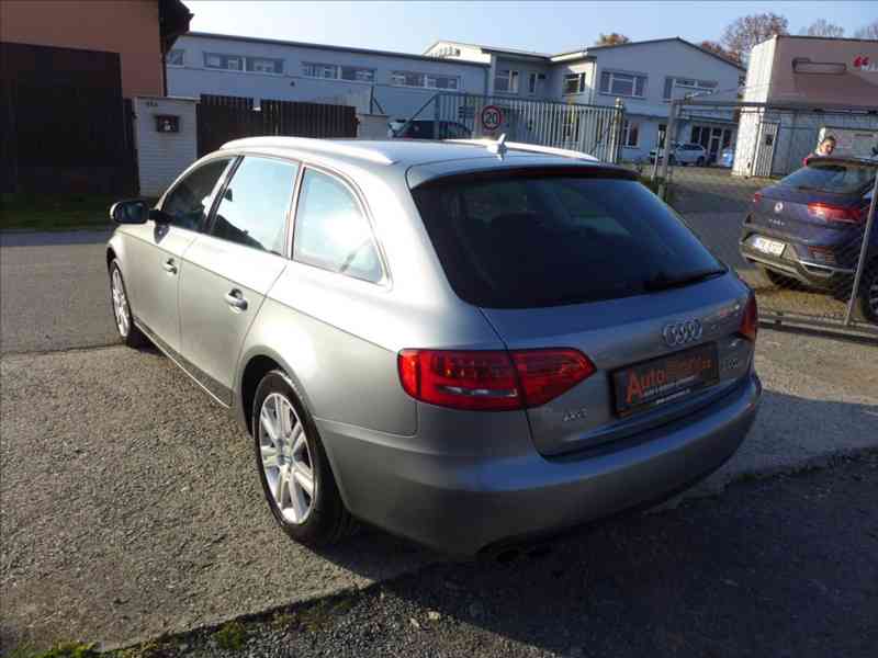 Audi A4 2,0 TDI QUATTRO, 1.MAJITEL - foto 4