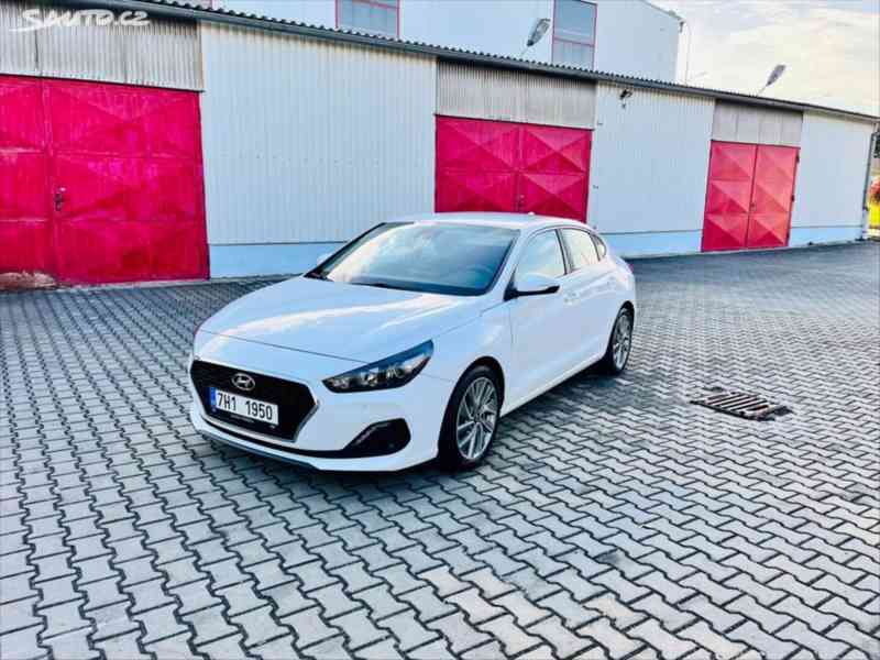 Hyundai i30 1,4 - foto 1