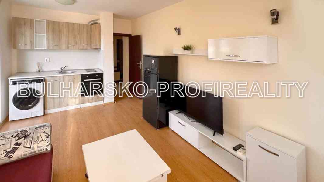 Bulharsko- ÚTULNÝ APARTMÁN 2+kk (45 m) | VERANDA | BAZÉN | S - foto 2