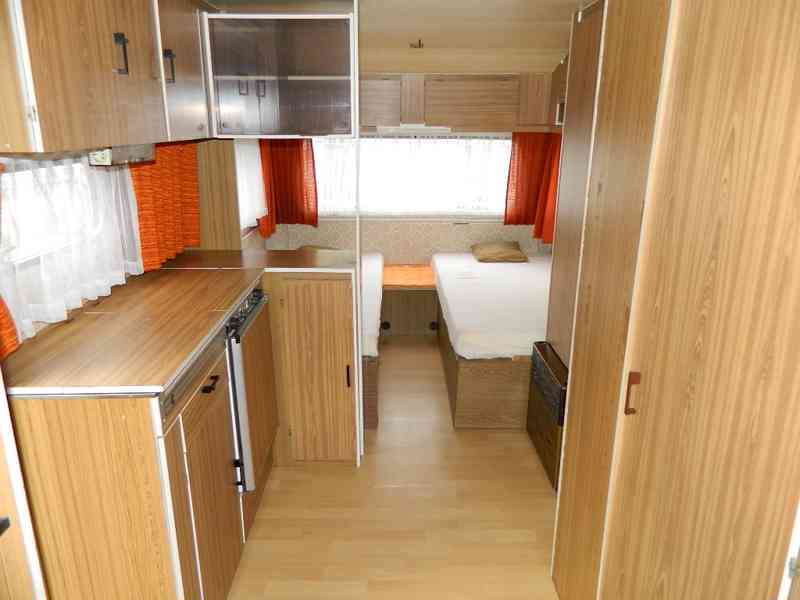 Dvouosý karavan Burstner - foto 3