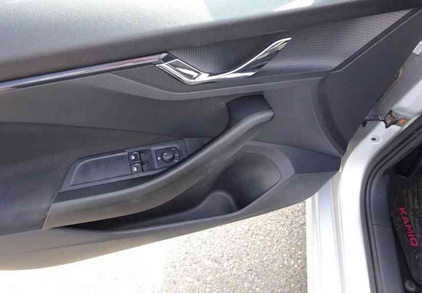 Škoda Kamiq, 1.0 TSI (70 KW) EL.SERVISKA - foto 6