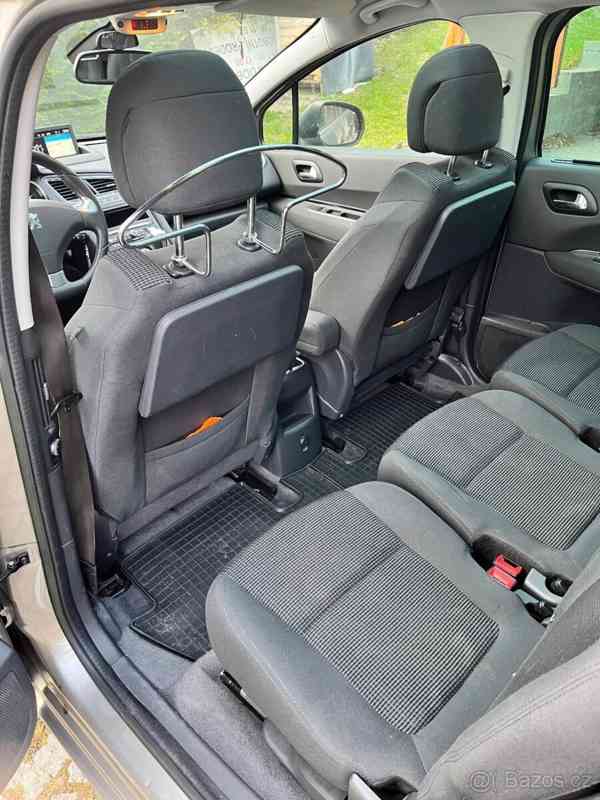 Peugeot 5008 2,0 HDi Allure - foto 7