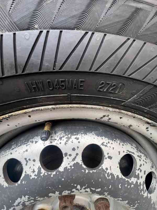 Volkswagen T-Cross 2,5   TDi 65 kW long - foto 18