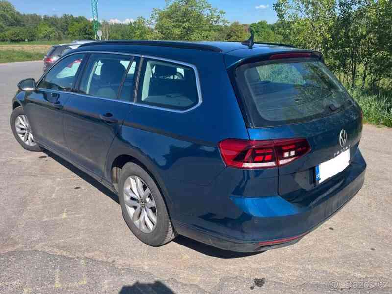 Volkswagen Passat 2,0 B8 TDI DSG MY22 CAM LED - foto 8