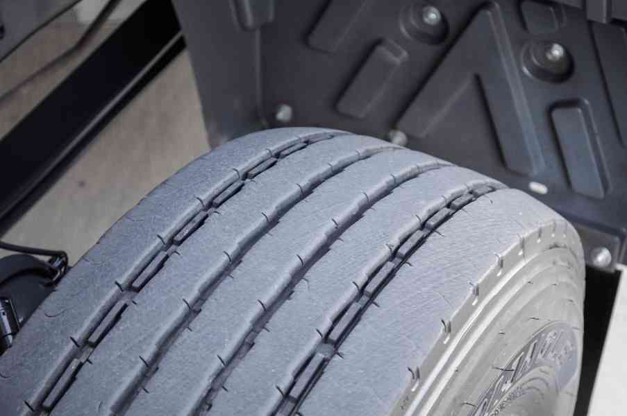 MERCEDES ATEGO 1518 - TŘÍSTRANNÝ S3 SKLÁPĚČ - VYKLÁPĚČ EU5 - foto 69