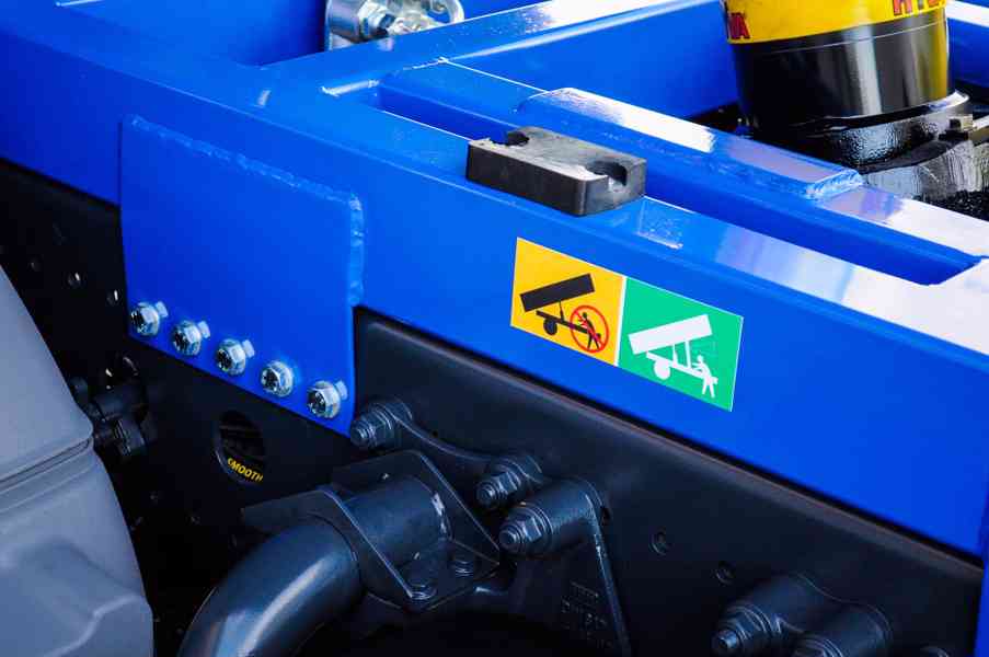 MERCEDES ATEGO 1518 - TŘÍSTRANNÝ S3 SKLÁPĚČ - VYKLÁPĚČ EU5 - foto 88