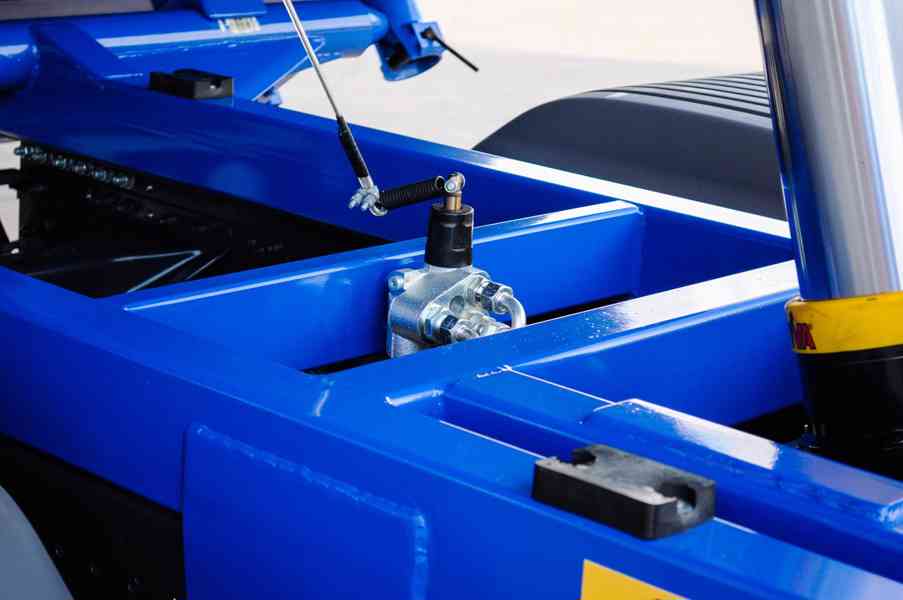 MERCEDES ATEGO 1518 - TŘÍSTRANNÝ S3 SKLÁPĚČ - VYKLÁPĚČ EU5 - foto 89