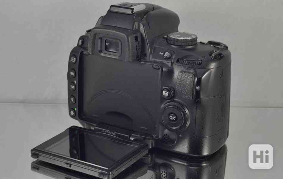 Nikon D5000 **DSLR 12.3MPix CMOS*HDV 1280x720 31700 exp - foto 4