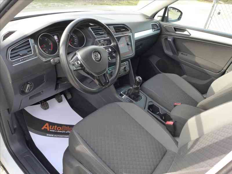 Volkswagen Tiguan 2,0 TDi 110KW NAVI APP 1.MAJ - foto 5