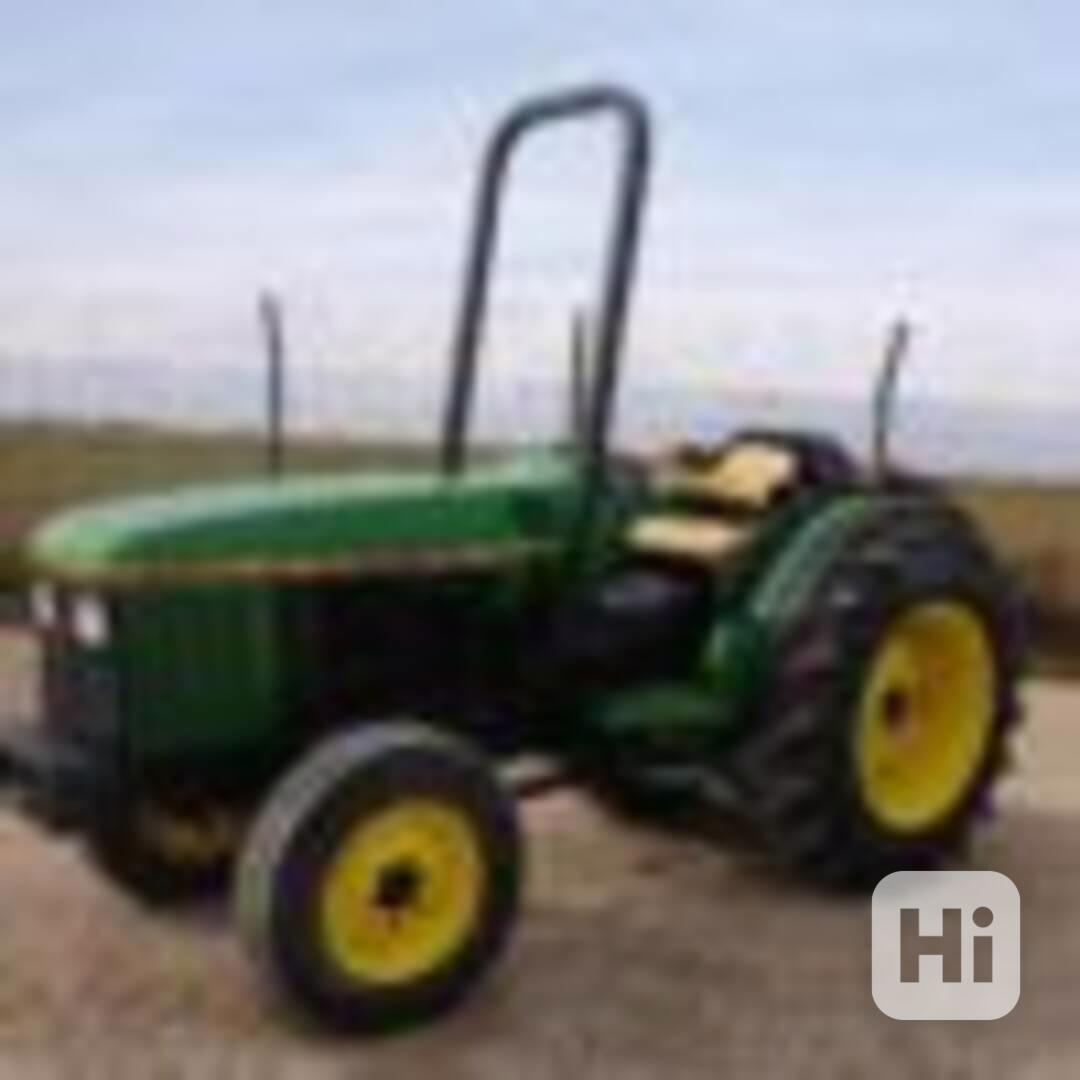 Traktor JOHN DEERE 5500N - foto 1