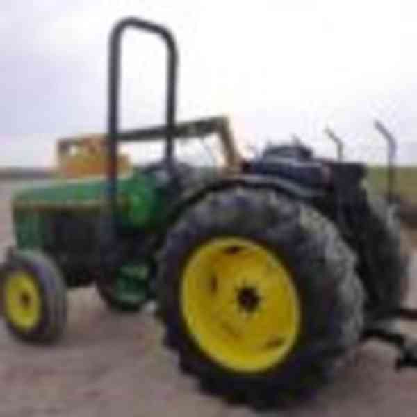 Traktor JOHN DEERE 5500N - foto 3