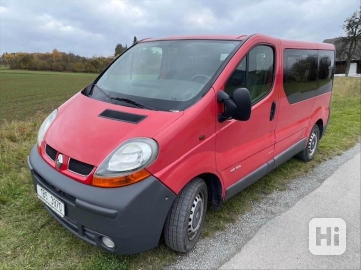 Renault Trafic 1,9   6 míst, rv 2003, 325 tis. km - foto 1