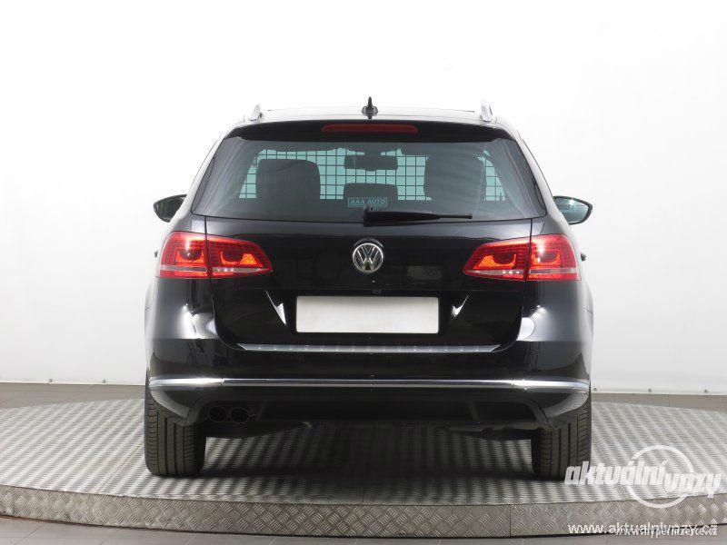 Volkswagen Passat 2.0, nafta, vyrobeno 2014 - foto 18