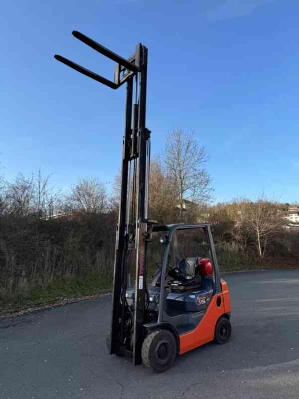 Vysokozdvižný vozík LPG Toyota Tonero 18 - foto 5