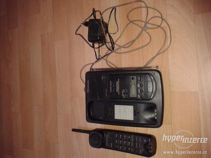 Bezdratovy telefon se zaznamnikem Panasonic - foto 2