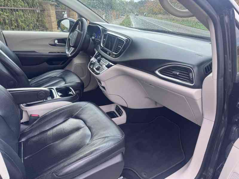  Chrysler Pacifica 3,6 Pentastar RU Touring L Kůže 2019 - foto 10
