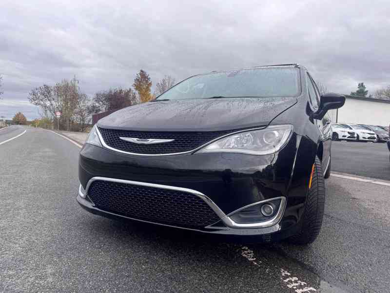  Chrysler Pacifica 3,6 Pentastar RU Touring L Kůže 2019 - foto 5