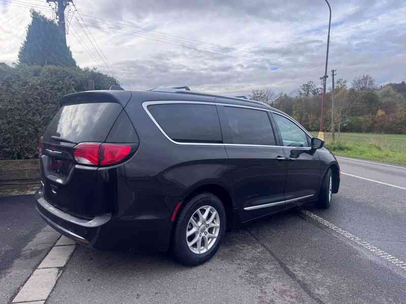  Chrysler Pacifica 3,6 Pentastar RU Touring L Kůže 2019 - foto 4