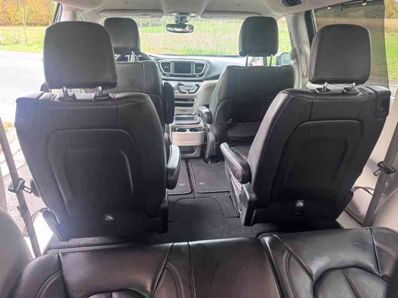  Chrysler Pacifica 3,6 Pentastar RU Touring L Kůže 2019 - foto 7