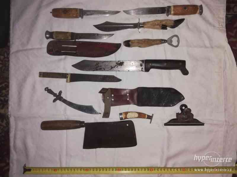 Kolekce loveckých nožů, dýk - mačeta, sekáček aj. - foto 1