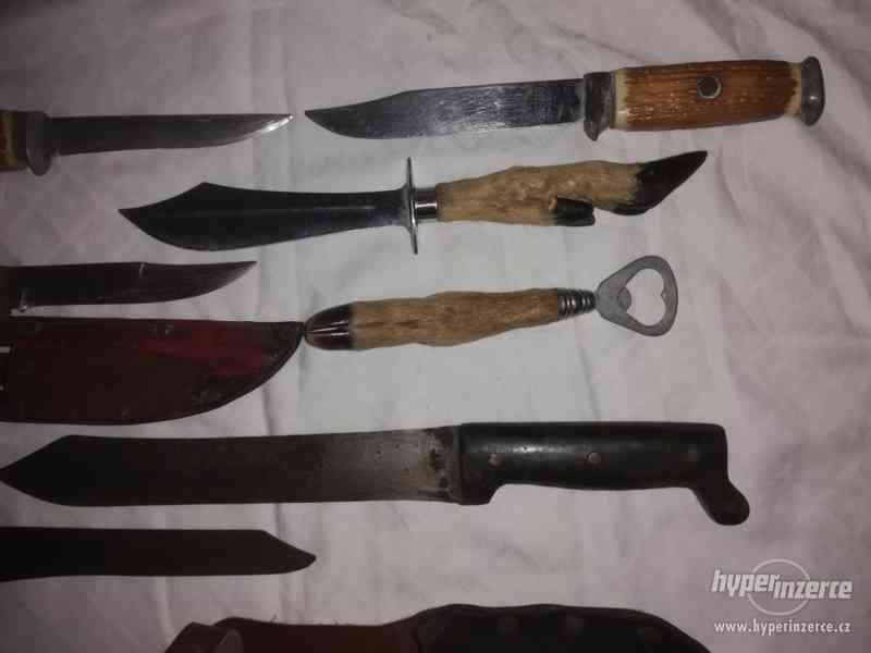 Kolekce loveckých nožů, dýk - mačeta, sekáček aj. - foto 3