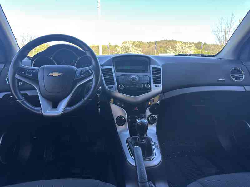 Chevrolet Cruze 2.0 VCDi/1MAJ/ČR/91tisKM/120kW - foto 22