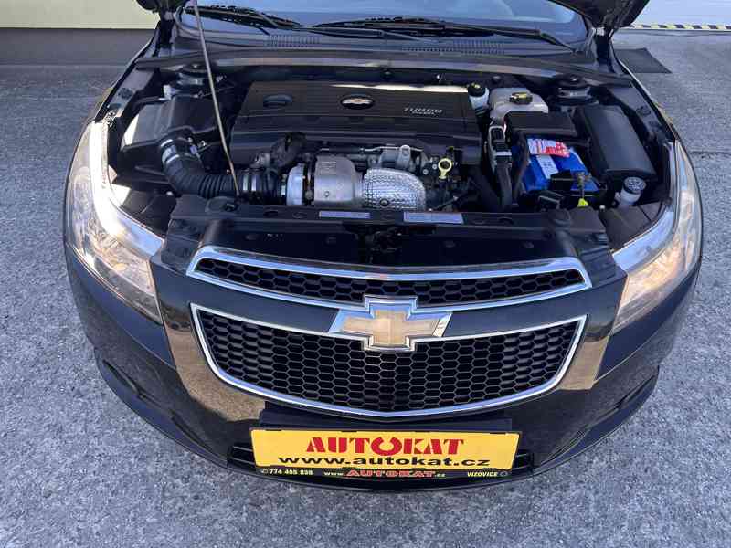 Chevrolet Cruze 2.0 VCDi/1MAJ/ČR/91tisKM/120kW - foto 21