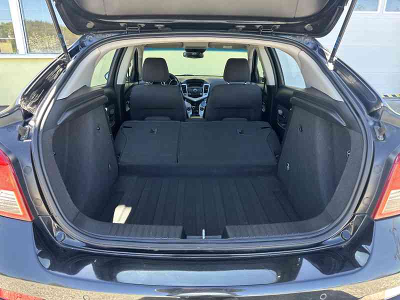 Chevrolet Cruze 2.0 VCDi/1MAJ/ČR/91tisKM/120kW - foto 15